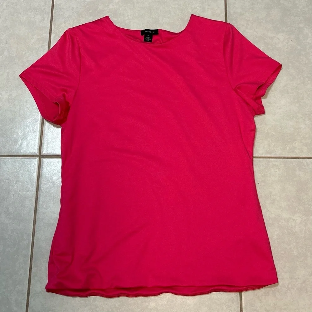 Halogen
Essential Compression
T-Shirt - Picture 7 of 8
